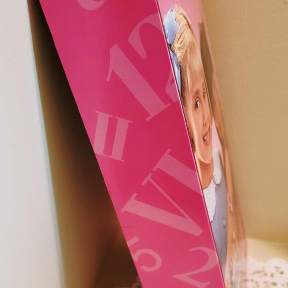 Vintage Party Time Barbie, 1994, New-Old stock in box #12243 - Picture 3 of 7